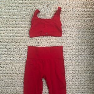 SET ACTIVE-SCULPTFLEX® LEGGINGS and SCULPTFLEX® BRA in M